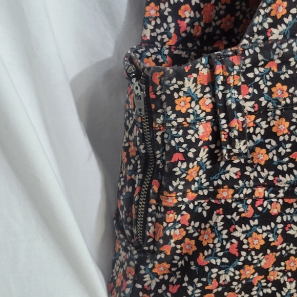 Micro Floral Allover Print Cottage-Core Overalls Jumper Size 8 hippie - Picture 11 of 15